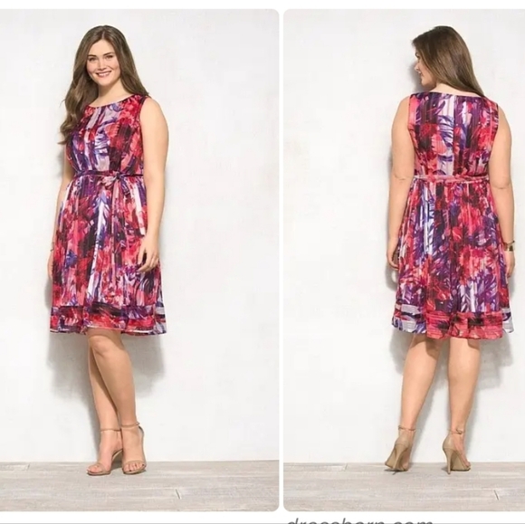 Luxe by Carmen Marc Valvo floral dress - Picture 2 of 5